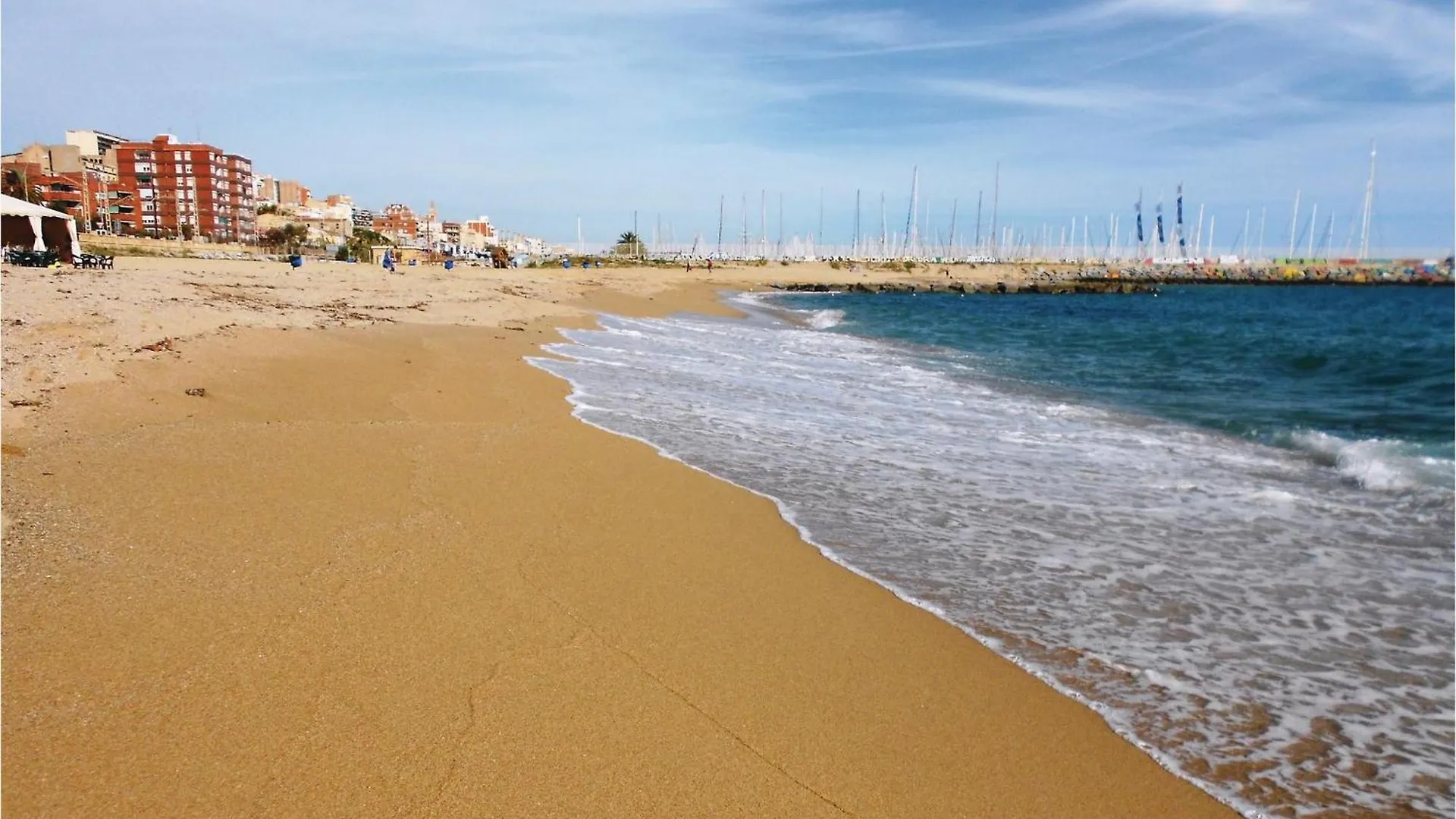 Nice Home In Alella With Outdoor Swimming Pool بيت للعطل