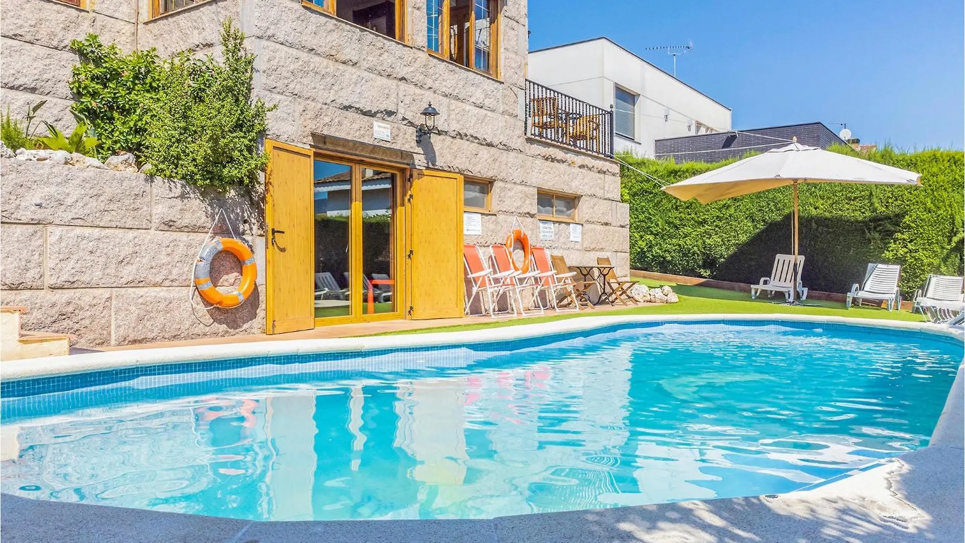 Nice Home In Alella With Outdoor Swimming Pool